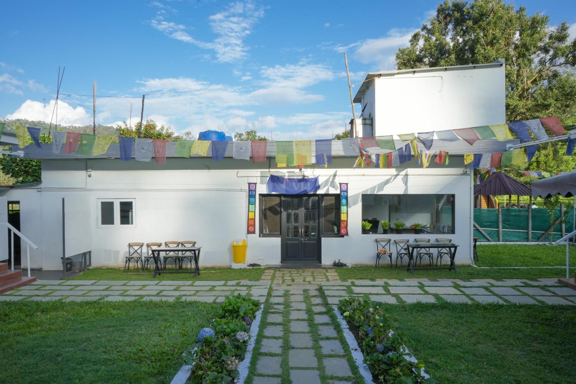 קונור The Door To Nirvana Cottages מראה חיצוני תמונה
